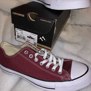Converse Chucks Unisex M 9/W 11 Burgundy NWT